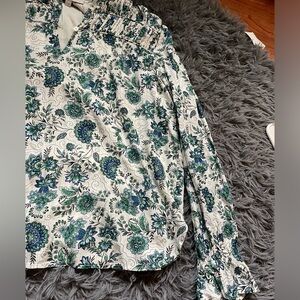 Size small loft blouse
